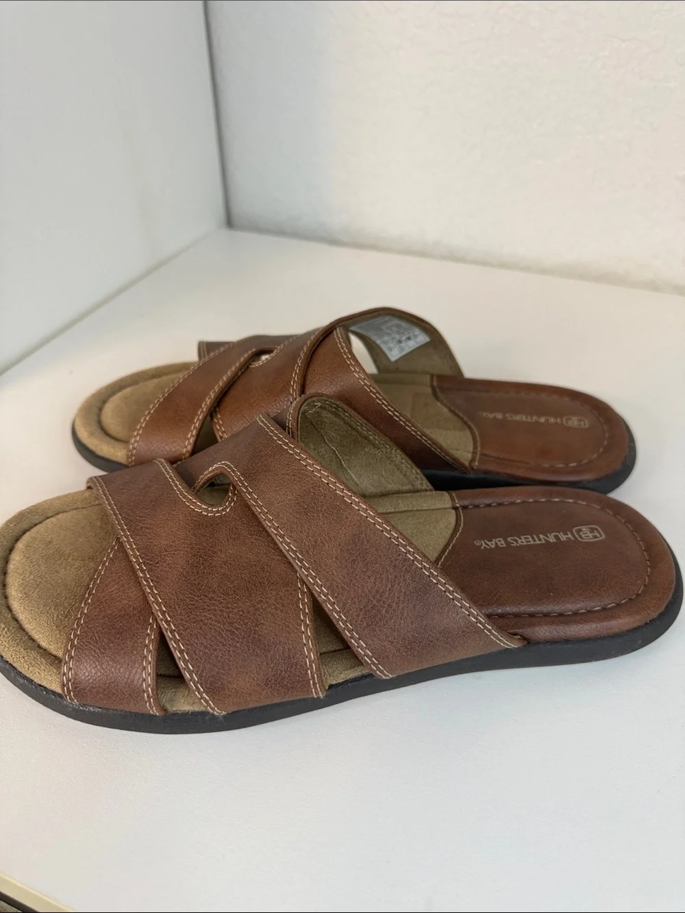 Hunter's Bay Brown Leather Slide Sandals with Stitched Detail